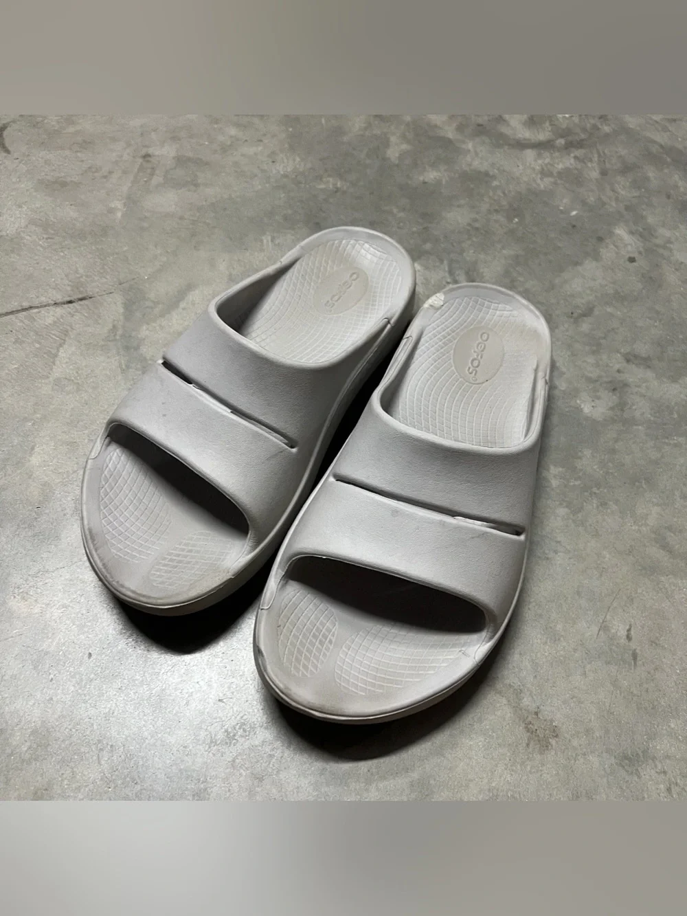 OOFOS OOahh Slide Sandal Gray Recovery Comfort Shoes Men 9 Women's 11